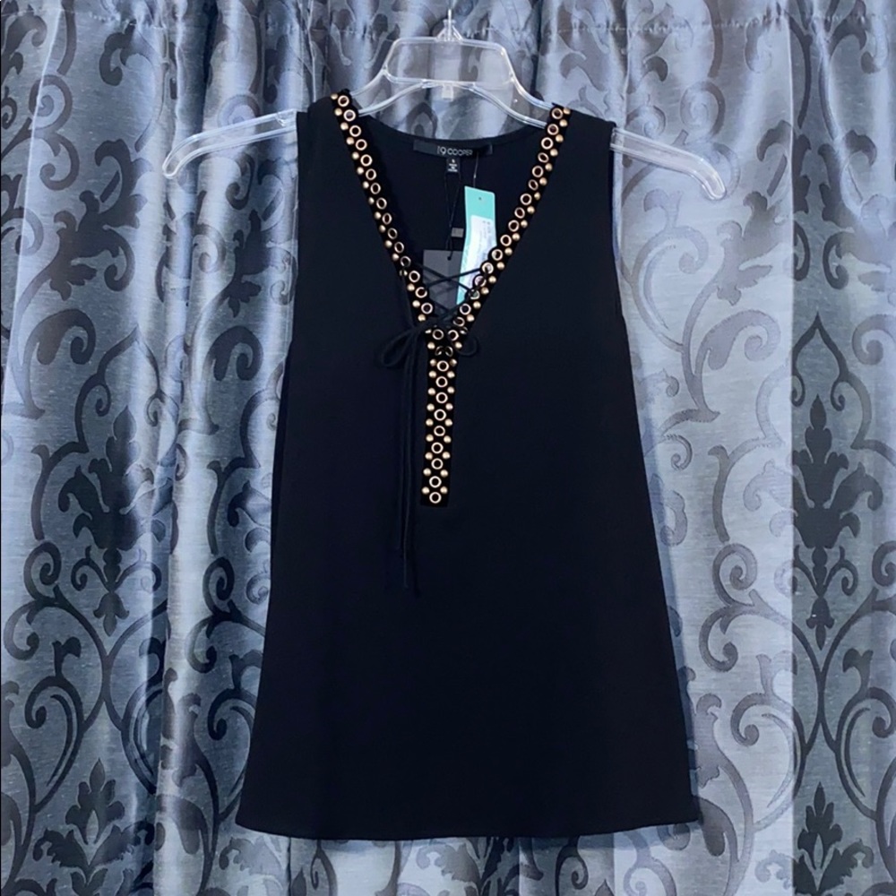 🆕 19 Cooper Cadena Grommet Detail Blouse